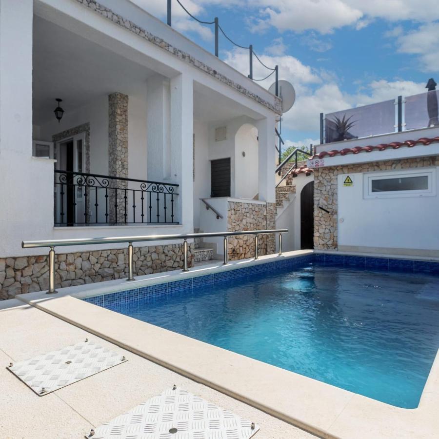 Holiday House Iva 슬라티네 외부 사진